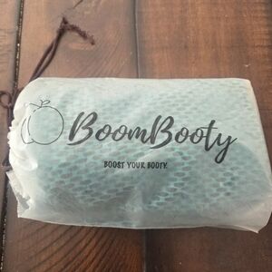 Green Boombooty Leggings NWT